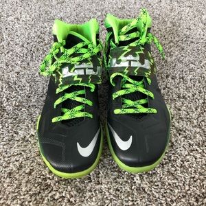 Lebrons soldier 7 (used) like new